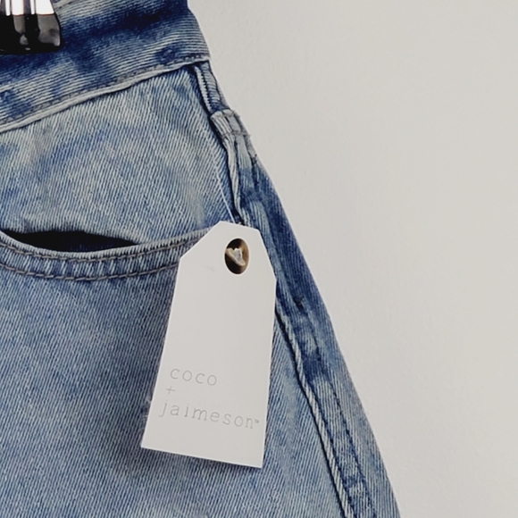 Coco + Jaimeson Denim Skirt Floral Embroidered NWT - Picture 3 of 10